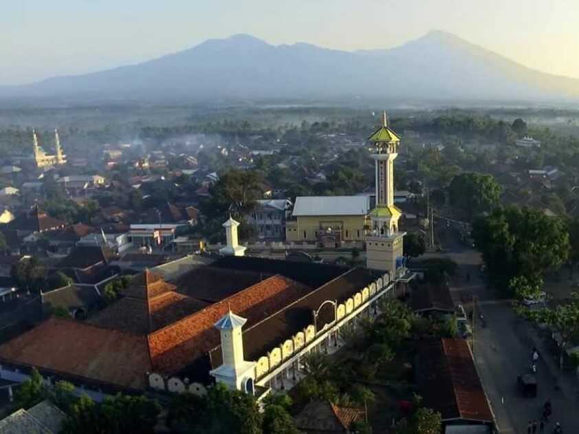 Perhitungan Gaji UMR di Lombok TimurPerhitungan Gaji UMR di Lombok Timur